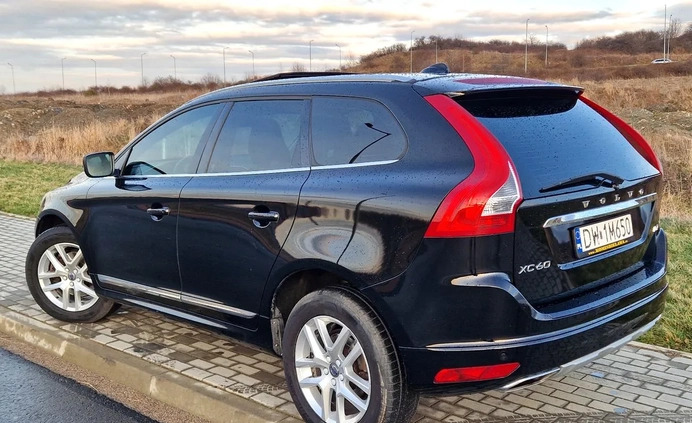 Volvo XC 60 cena 115900 przebieg: 140000, rok produkcji 2017 z Bielawa małe 301